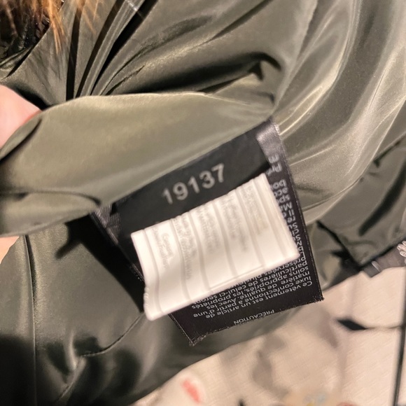 Down coat - Picture 3 of 9